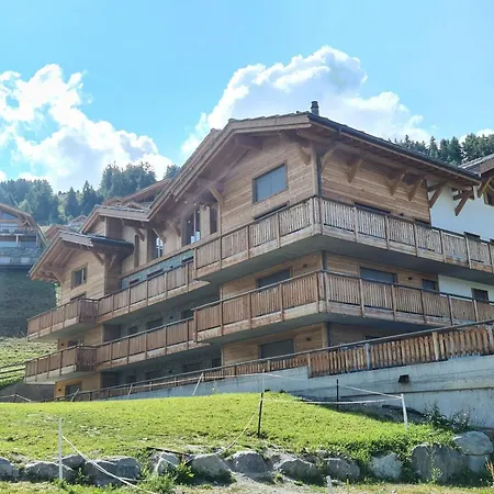 Luxury With View *